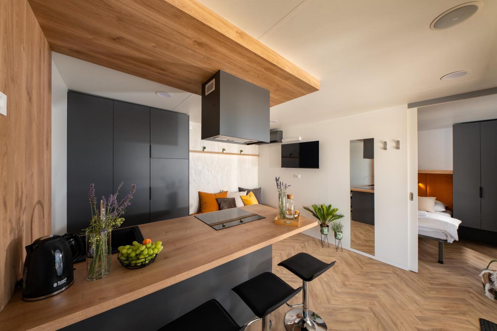 Lapis Premium Ferienvilla mit Pool